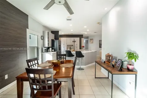 17082 NW 11th Street Pembroke Pines FL 33028