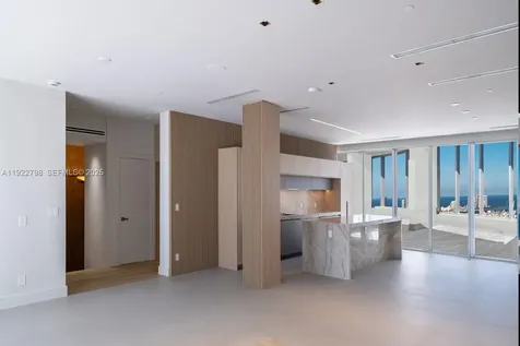 465 Brickell Avenue Miami FL 33131