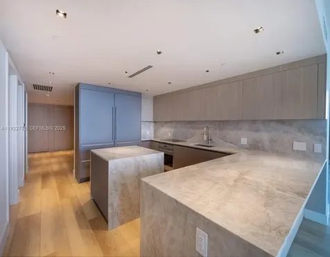 465 Brickell Avenue Miami FL 33131