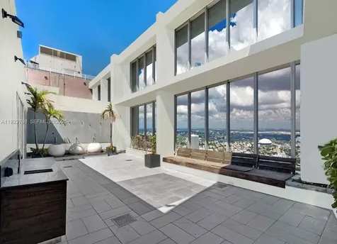 465 Brickell Avenue Miami FL 33131