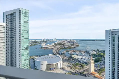 851 NE 1st Avenue Miami FL 33132