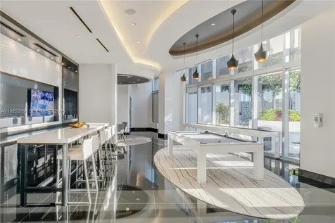 851 NE 1st Avenue Miami FL 33132