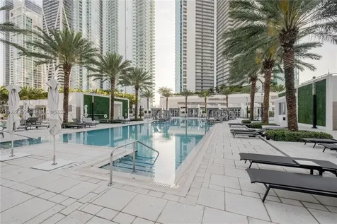 851 NE 1st Avenue Miami FL 33132