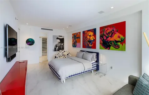11 Island Avenue Miami Beach FL 33139