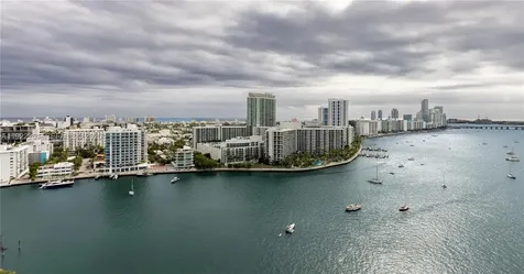11 Island Avenue Miami Beach FL 33139