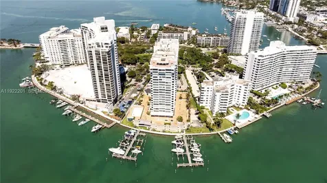 11 Island Avenue Miami Beach FL 33139