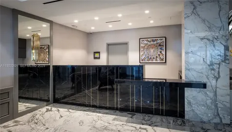 11 Island Avenue Miami Beach FL 33139