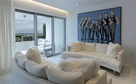 11 Island Avenue Miami Beach FL 33139