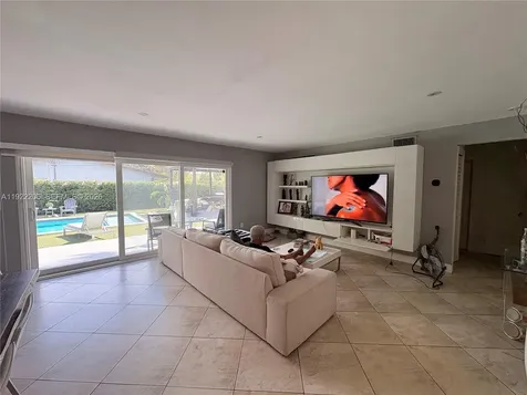 12125 NE 2nd Avenue North Miami FL 33161