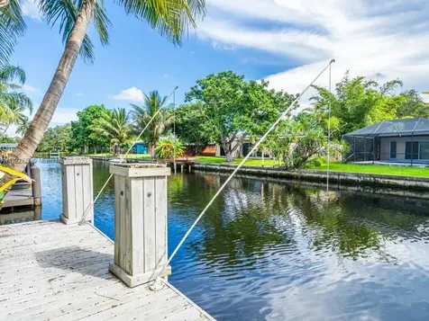 1930 NW 32nd Court Oakland Park FL 33309