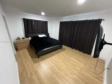 1480 NE 151st Street Miami FL 33162