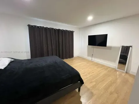 1480 NE 151st Street Miami FL 33162