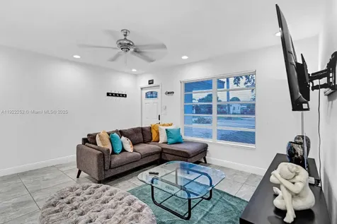 1165 SW 4th Terrace Pompano Beach FL 33060