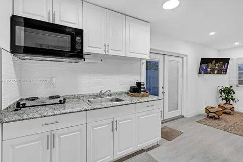 1165 SW 4th Terrace Pompano Beach FL 33060