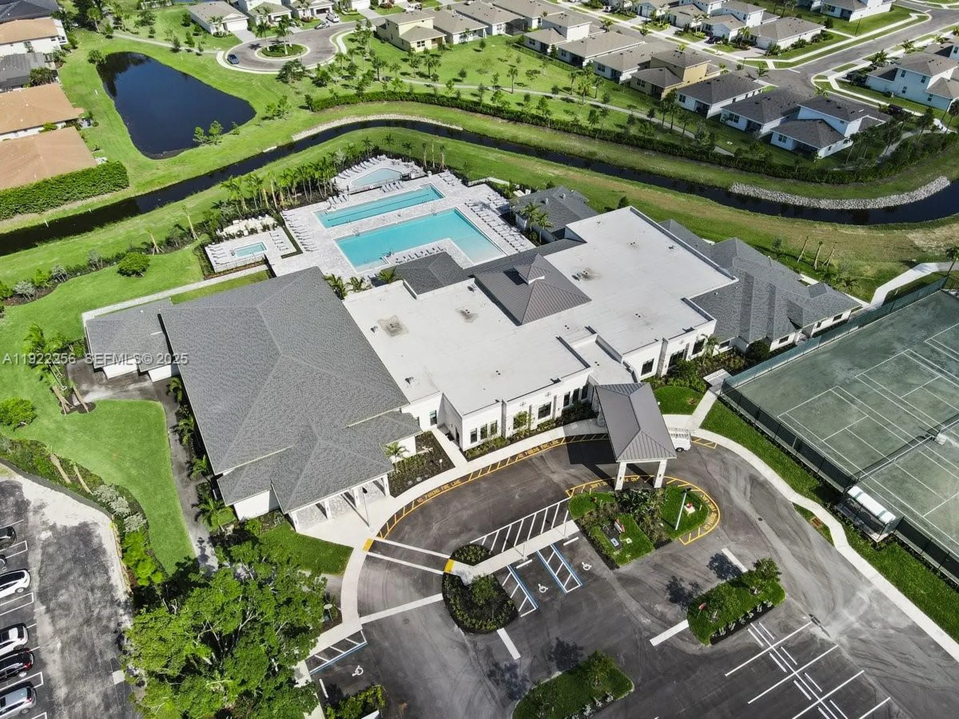 13752 S Via Flora Delray Beach FL 33484