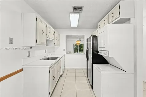 13752 S Via Flora Delray Beach FL 33484