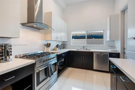 2112 NE 17th Avenue Wilton Manors FL 33305