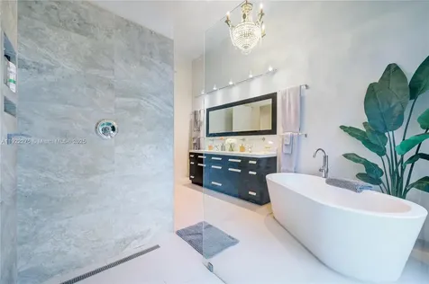 2112 NE 17th Avenue Wilton Manors FL 33305