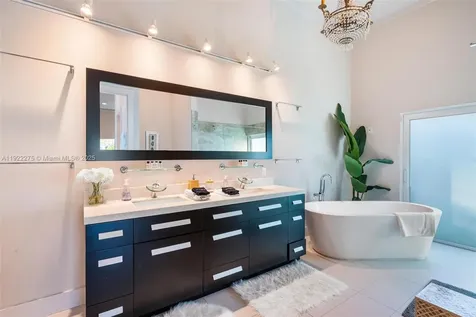 2112 NE 17th Avenue Wilton Manors FL 33305