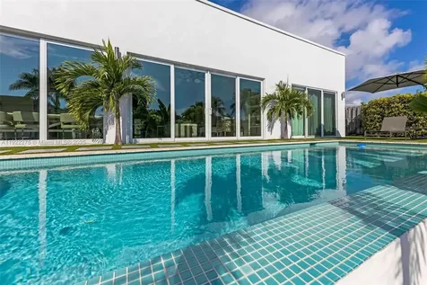 2112 NE 17th Avenue Wilton Manors FL 33305