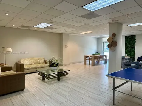 19390 Collins Avenue Sunny Isles Beach FL 33160