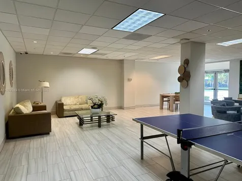 19390 Collins Avenue Sunny Isles Beach FL 33160
