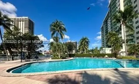 19390 Collins Avenue Sunny Isles Beach FL 33160