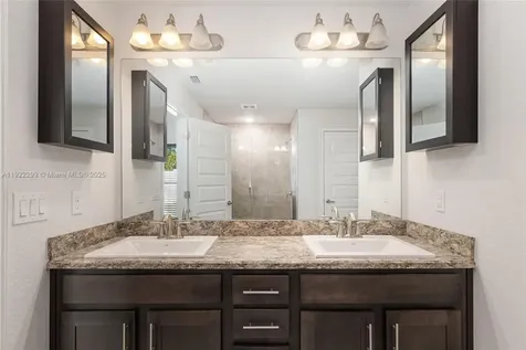 4413 NW 1 Court Ocala FL 34475