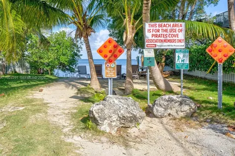 40 Pirates Drive Key Largo FL 33037