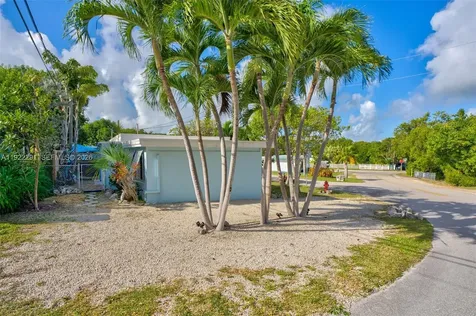 40 Pirates Drive Key Largo FL 33037