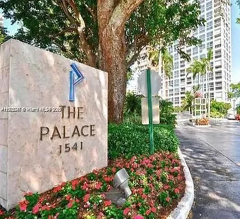 1541 Brickell Avenue Miami FL 33129