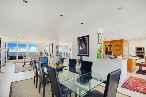 1541 Brickell Avenue Miami FL 33129