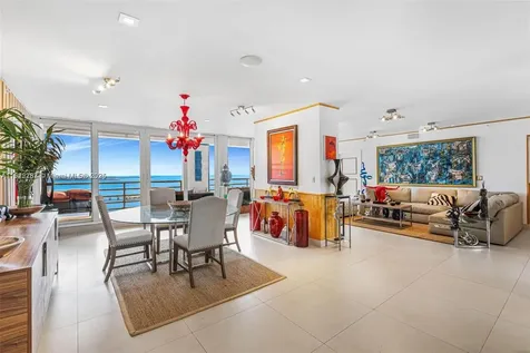 1541 Brickell Avenue Miami FL 33129
