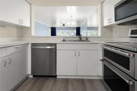 9610 Victoria Lane Naples FL 34109
