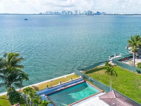 1680 S Treasure Drive North Bay Village FL 33141