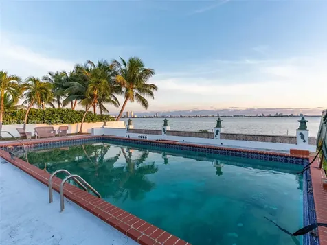 1680 S Treasure Drive North Bay Village FL 33141