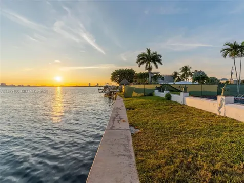 1680 S Treasure Drive North Bay Village FL 33141