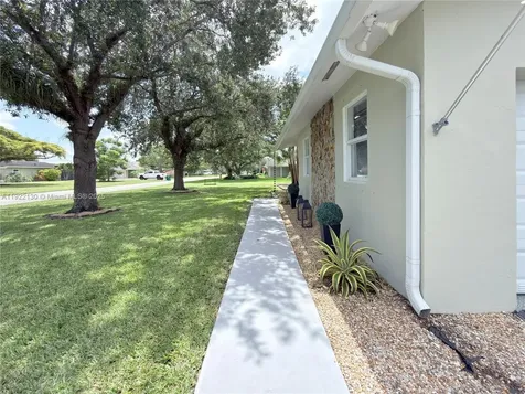 27700 SW 164th Court Homestead FL 33031