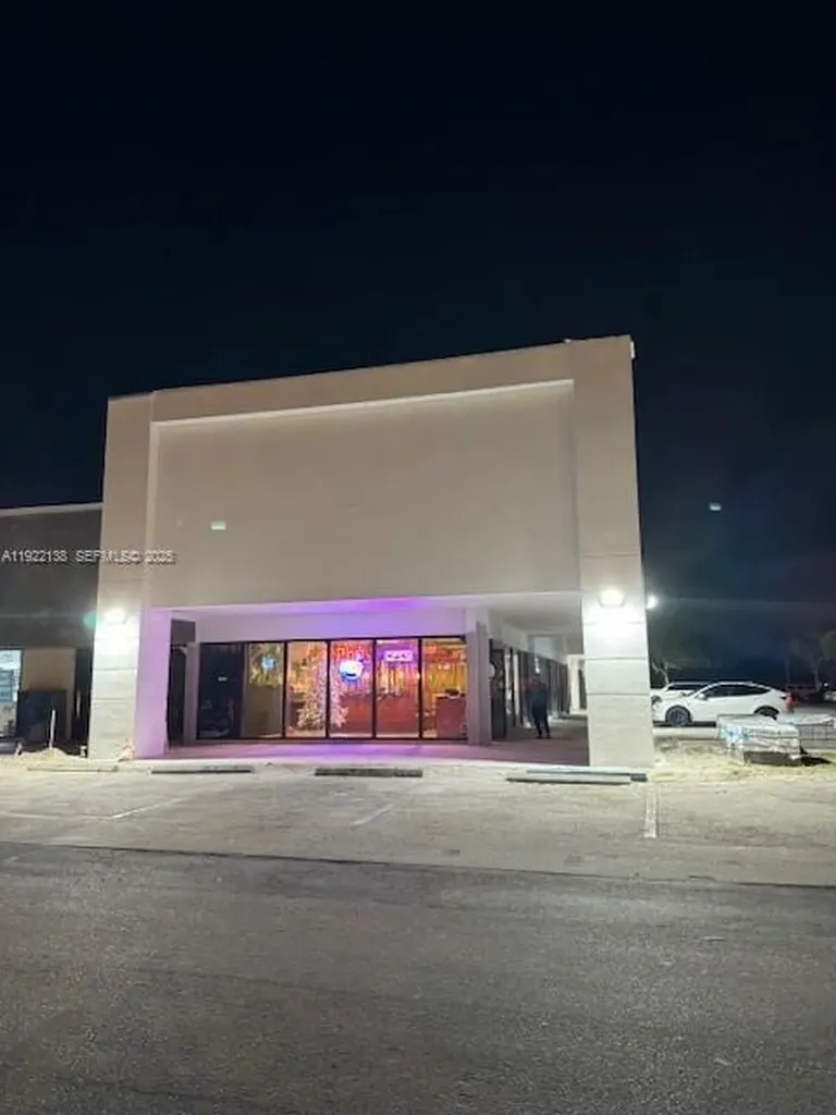 1860 N University Drive Plantation FL 33322