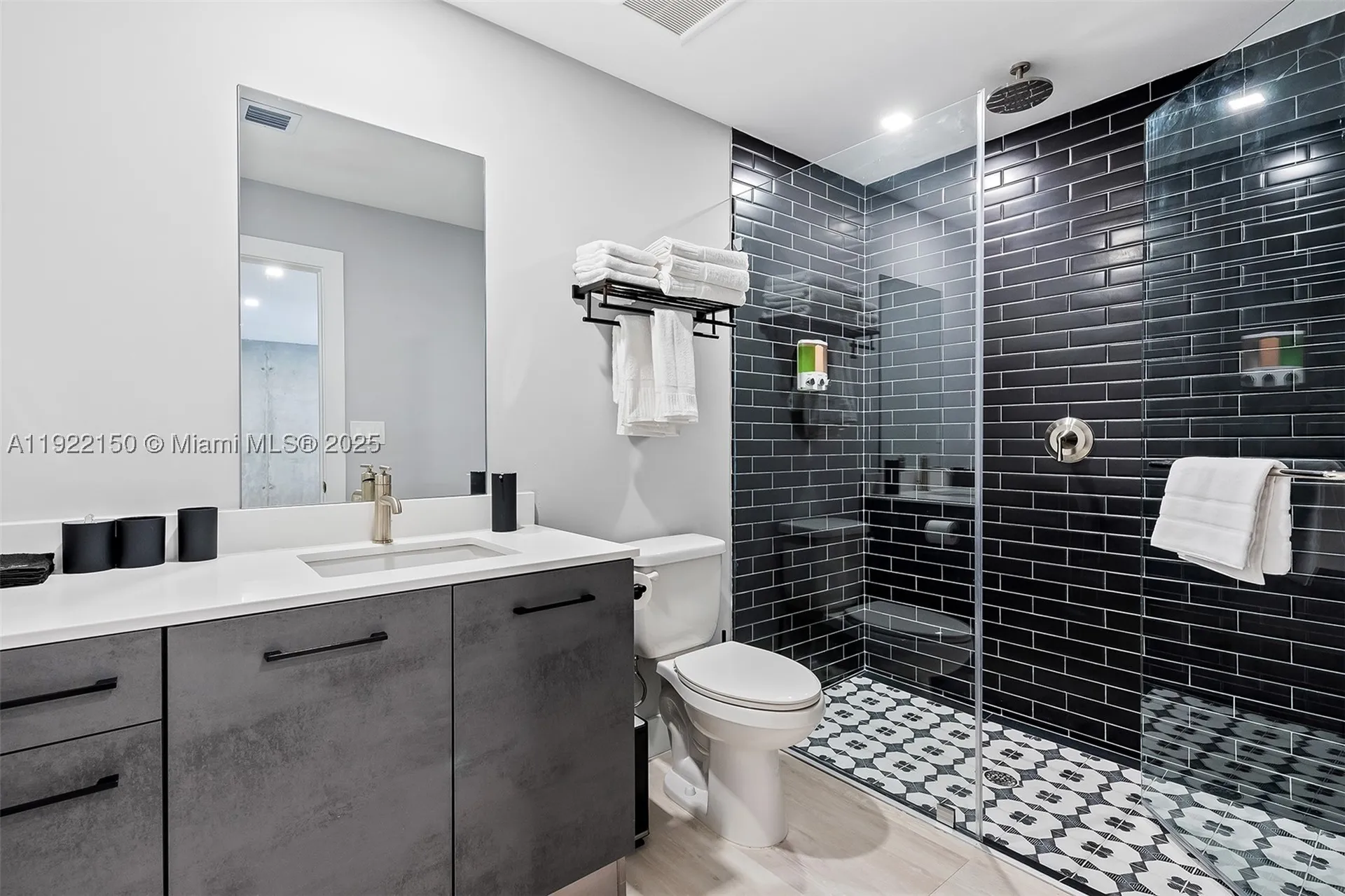637 NE 4th Avenue Fort Lauderdale FL 33304