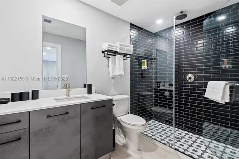637 NE 4th Avenue Fort Lauderdale FL 33304