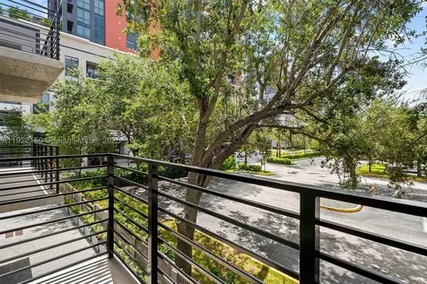 637 NE 4th Avenue Fort Lauderdale FL 33304