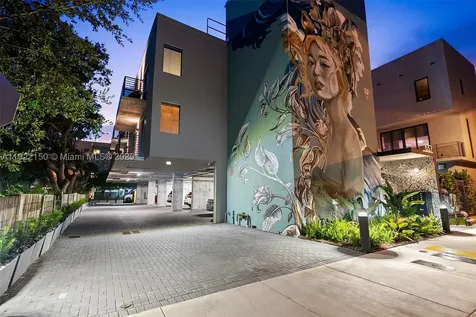 637 NE 4th Avenue Fort Lauderdale FL 33304