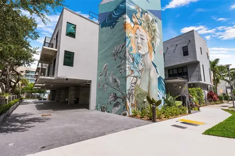 637 NE 4th Avenue Fort Lauderdale FL 33304