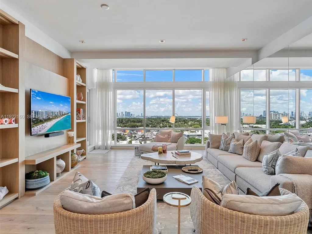 102 24th Street Miami Beach FL 33139