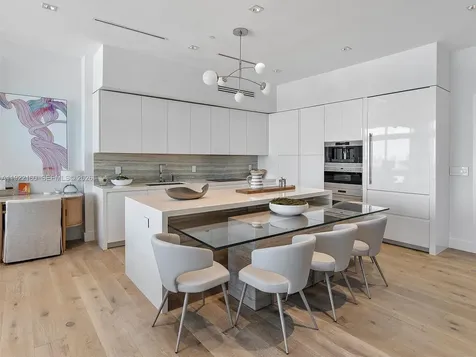102 24th Street Miami Beach FL 33139