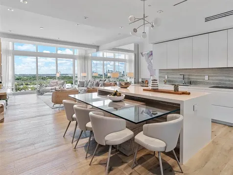 102 24th Street Miami Beach FL 33139
