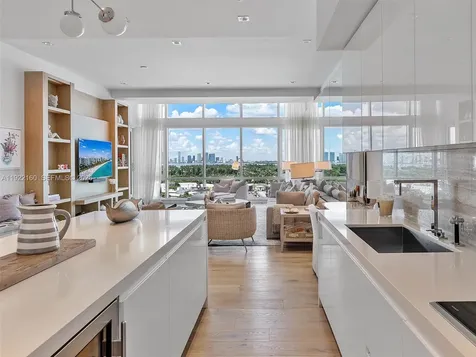 102 24th Street Miami Beach FL 33139