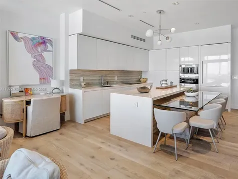 102 24th Street Miami Beach FL 33139