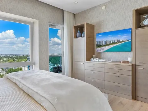 102 24th Street Miami Beach FL 33139